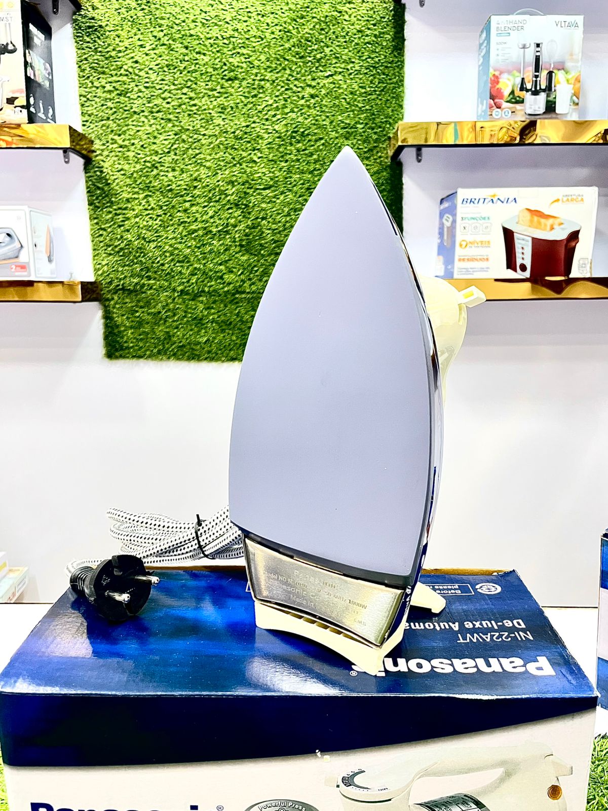 Panasonic Deluxe Automatic Iron – Non-Stick Golden Plate